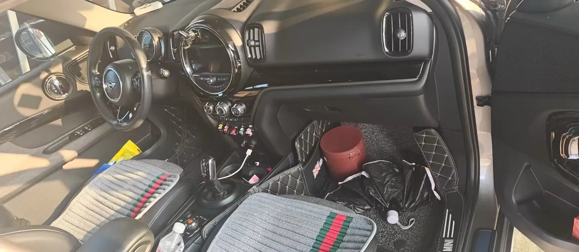 2019 MINI COUNTRYMAN 1.5T 136HP L3 8AT,autocango,china used car exporter,china ev exporter,chinese used car exporter,chinese used ev exporter