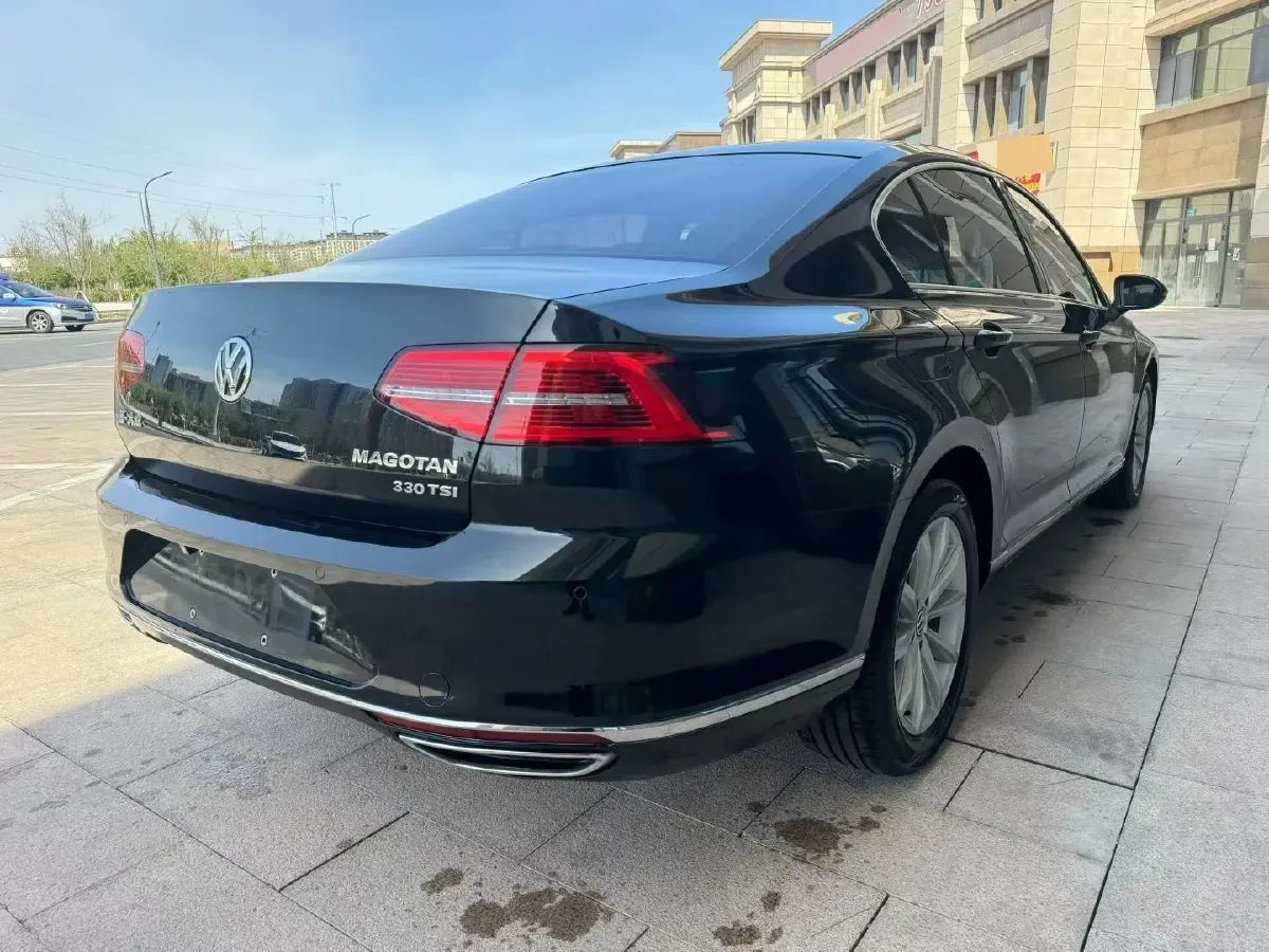 2018 Volkswagen Magotan 1.8T 180HP L4 7DCT,autocango,china used car exporter,china ev exporter,chinese used car exporter,chinese used ev exporter