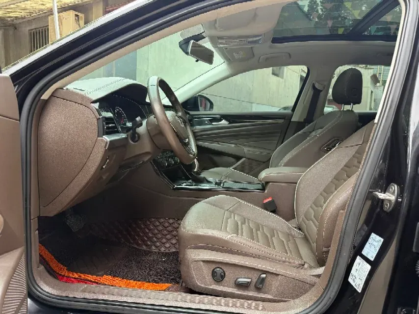 2019 Skoda Kodiak 2.0T 186HP L4 7DCT,autocango,china used car exporter,china ev exporter,chinese used car exporter,chinese used ev exporter