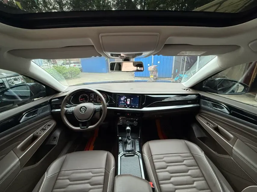 2019 Skoda Kodiak 2.0T 186HP L4 7DCT,autocango,china used car exporter,china ev exporter,chinese used car exporter,chinese used ev exporter