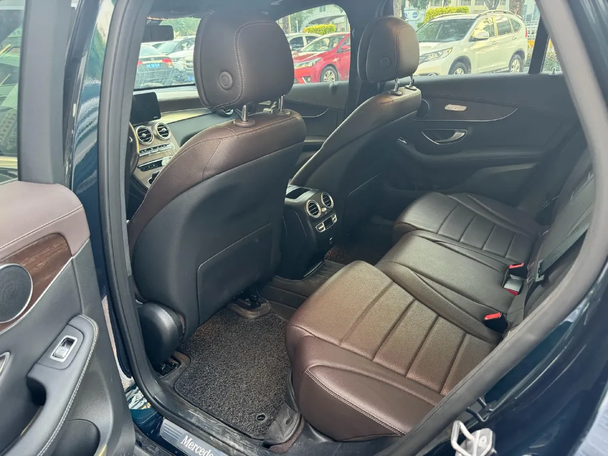 2021 Mercedes-Benz GLC Class 2.0T 197HP L4 9AT,autocango,china used car exporter,china ev exporter,chinese used car exporter,chinese used ev exporter