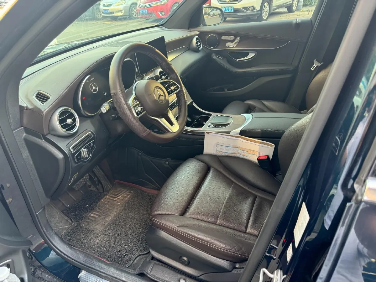 2021 Mercedes-Benz GLC Class 2.0T 197HP L4 9AT,autocango,china used car exporter,china ev exporter,chinese used car exporter,chinese used ev exporter