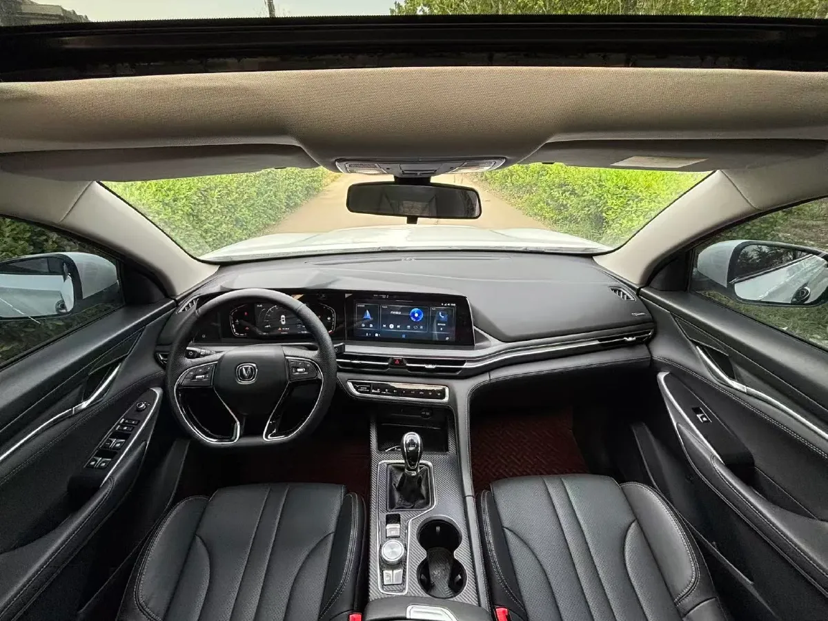 2020 ChangAn CS75 Plus 1.5T 178HP L4 6MT,autocango,china used car exporter,china ev exporter,chinese used car exporter,chinese used ev exporter