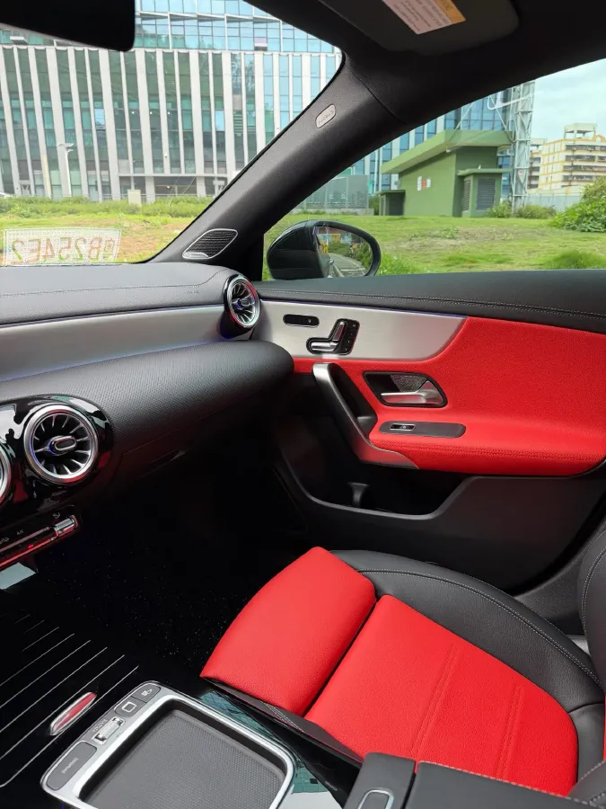 2025 Mercedes-Benz CLA AMG 2.0T 306HP L4 8DCT,autocango,china used car exporter,china ev exporter,chinese used car exporter,chinese used ev exporter