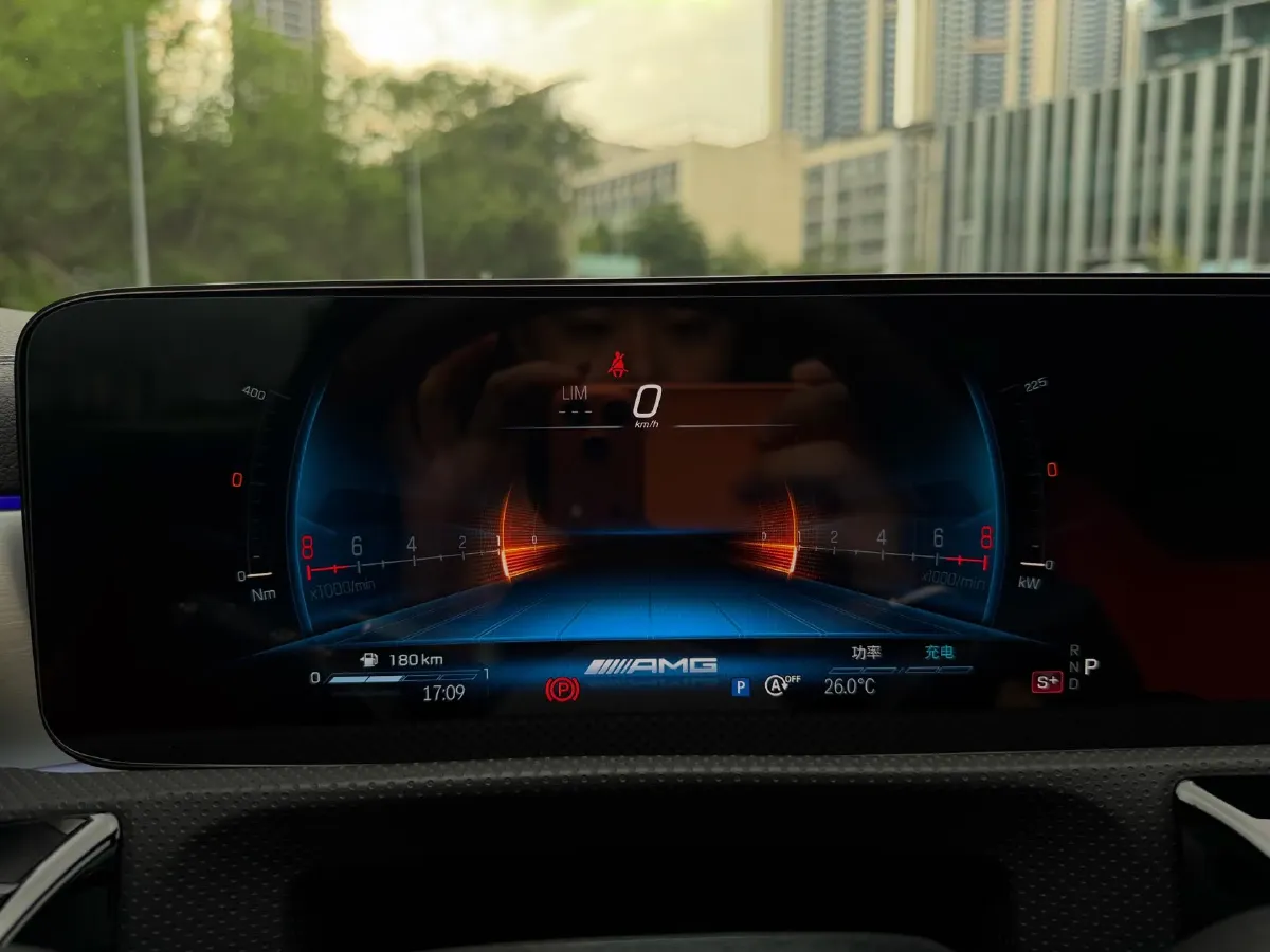 2025 Mercedes-Benz CLA AMG 2.0T 306HP L4 8DCT,autocango,china used car exporter,china ev exporter,chinese used car exporter,chinese used ev exporter