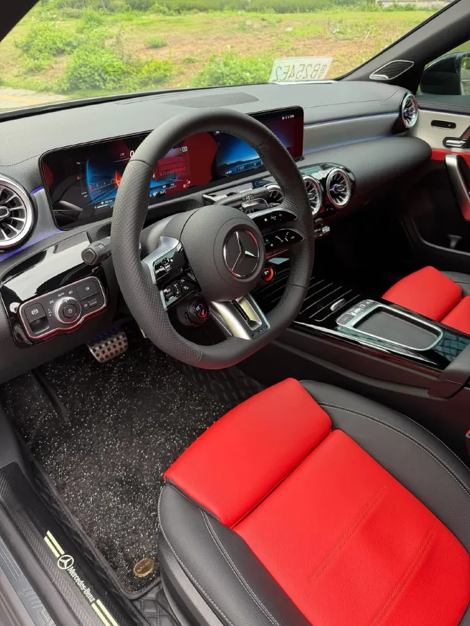 2025 Mercedes-Benz CLA AMG 2.0T 306HP L4 8DCT,autocango,china used car exporter,china ev exporter,chinese used car exporter,chinese used ev exporter