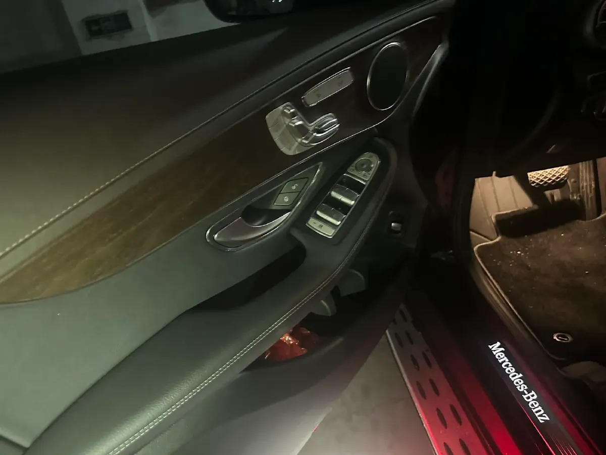 2022 Mercedes-Benz GLC Class 2.0T 258HP L4 9AT,autocango,china used car exporter,china ev exporter,chinese used car exporter,chinese used ev exporter