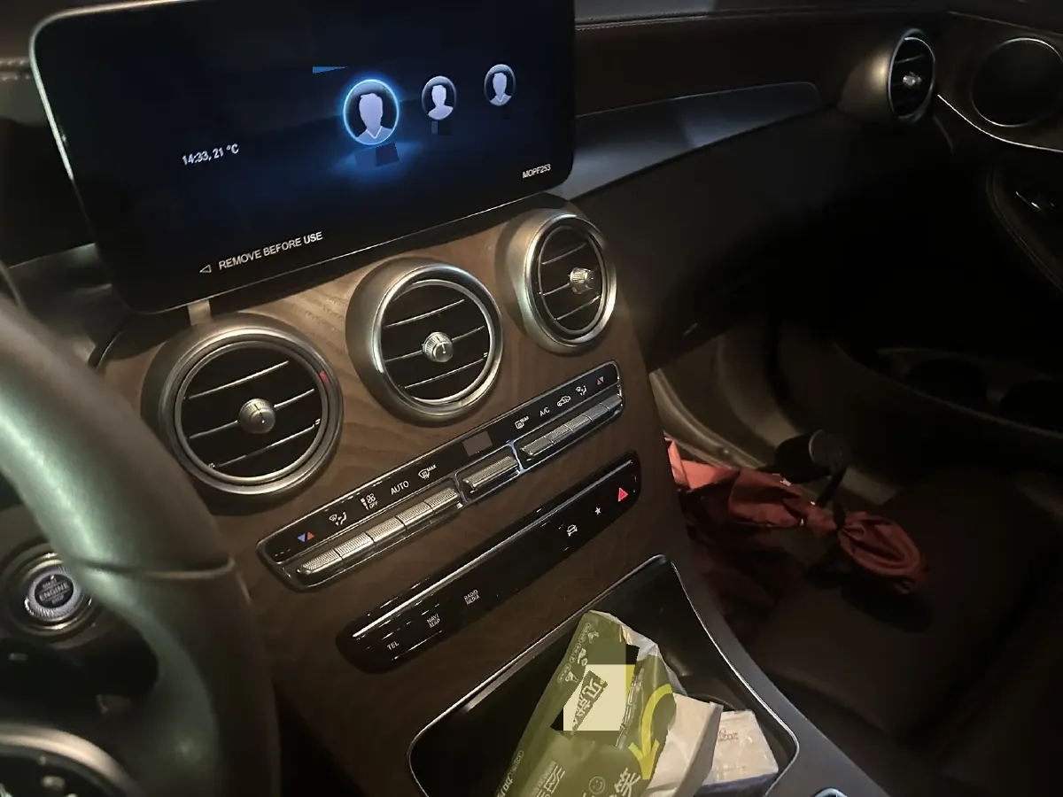 2022 Mercedes-Benz GLC Class 2.0T 258HP L4 9AT,autocango,china used car exporter,china ev exporter,chinese used car exporter,chinese used ev exporter