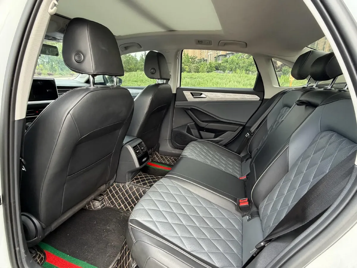 2023 Volkswagen Sagitar 1.5T 160HP L4 7DCT,autocango,china used car exporter,china ev exporter,chinese used car exporter,chinese used ev exporter