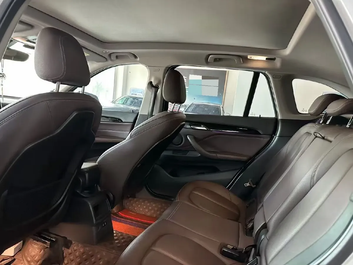 2020 BMW X1 1.5T 140HP L3 7DCT,autocango,china used car exporter,china ev exporter,chinese used car exporter,chinese used ev exporter