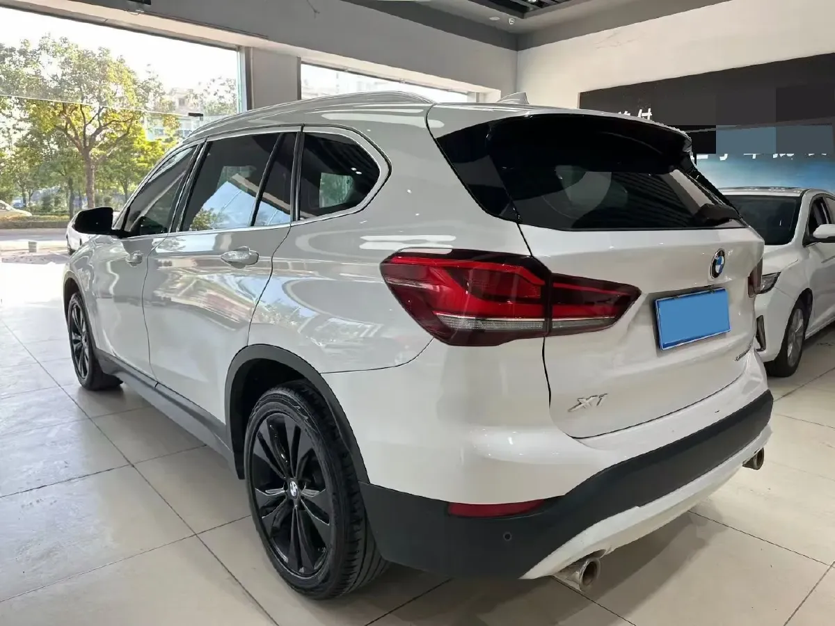 2020 BMW X1 1.5T 140HP L3 7DCT,autocango,china used car exporter,china ev exporter,chinese used car exporter,chinese used ev exporter