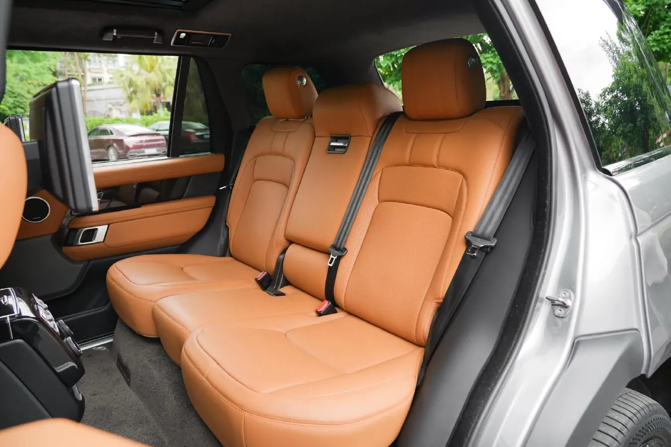 2021 Land Rover Range Rover 3.0T 400HP L6 8AT,autocango,china used car exporter,china ev exporter,chinese used car exporter,chinese used ev exporter