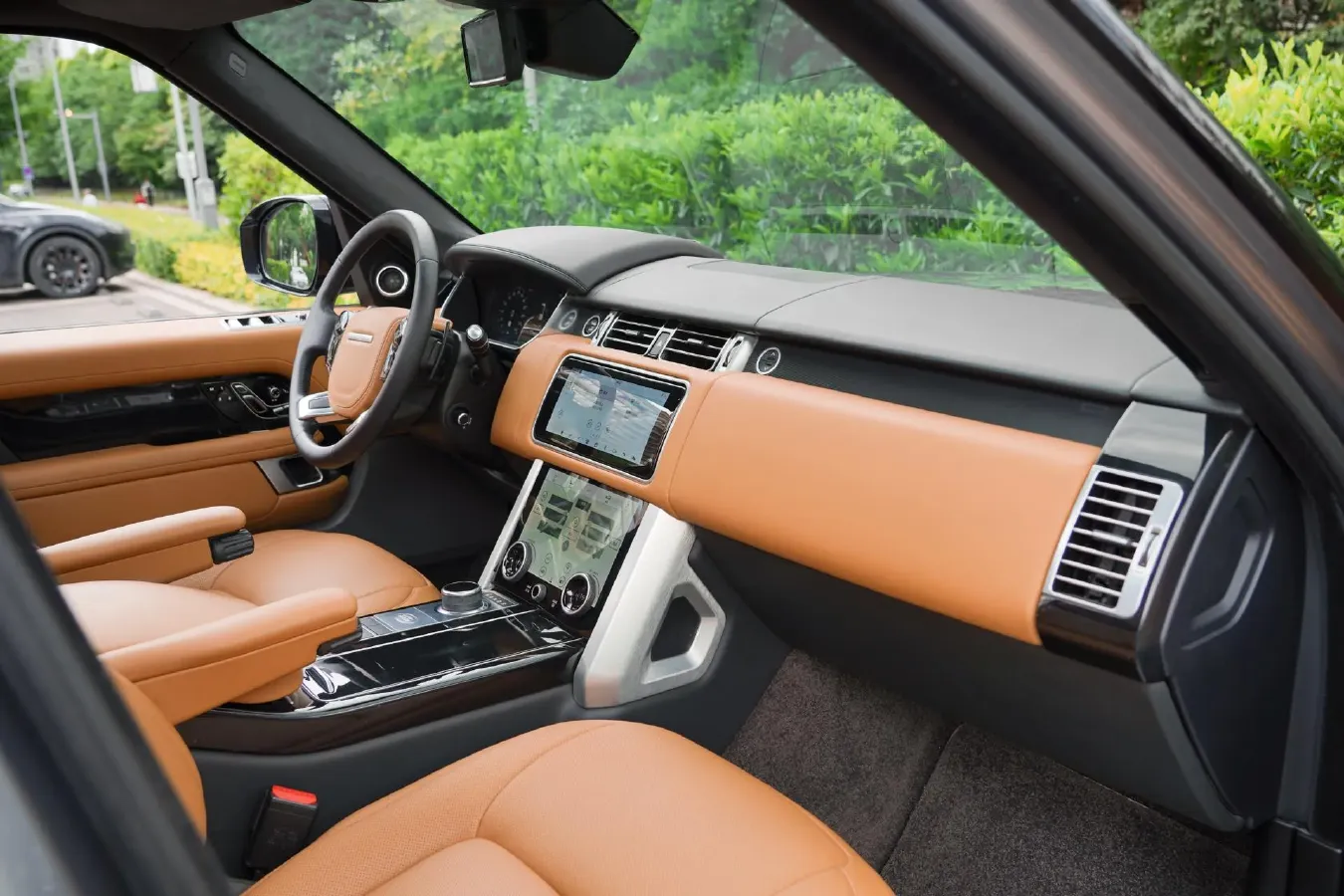 2021 Land Rover Range Rover 3.0T 400HP L6 8AT,autocango,china used car exporter,china ev exporter,chinese used car exporter,chinese used ev exporter