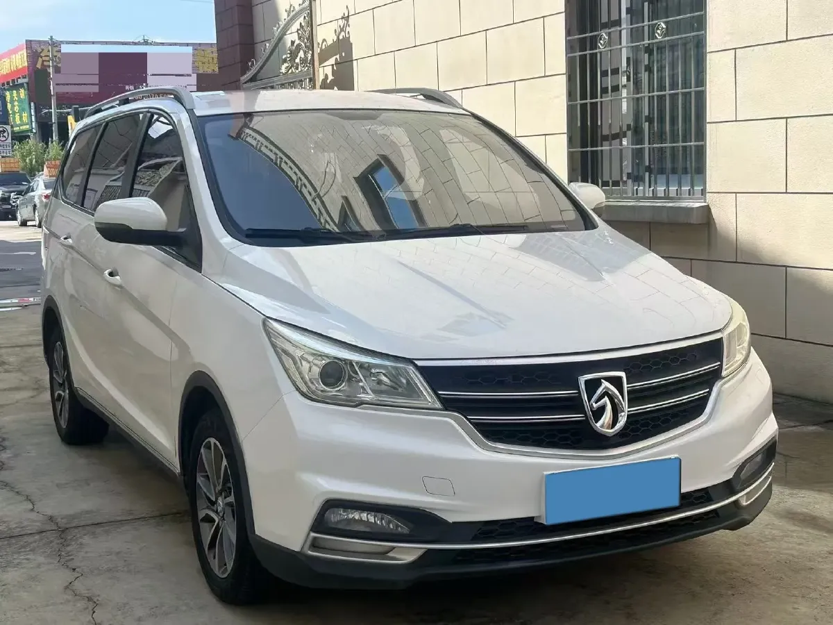 2019 BaoJun 730 1.5T 151HP L4 CVT,autocango,china used car exporter,china ev exporter,chinese used car exporter,chinese used ev exporter