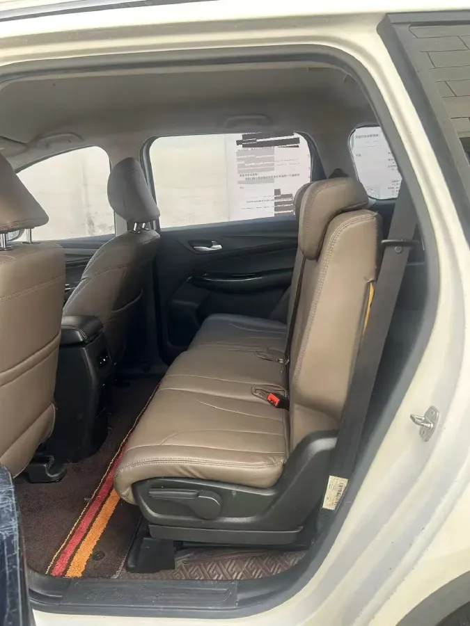 2019 BaoJun 730 1.5T 151HP L4 CVT,autocango,china used car exporter,china ev exporter,chinese used car exporter,chinese used ev exporter