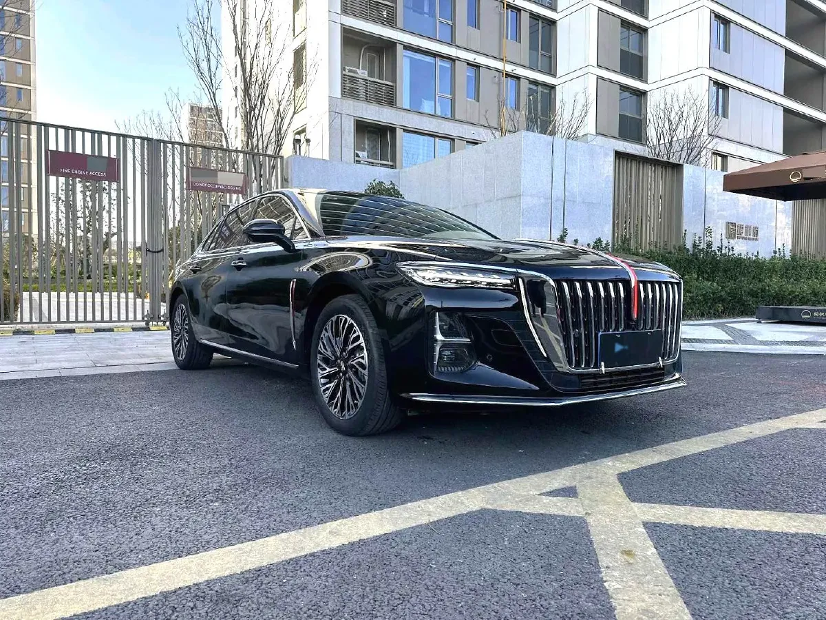 2024 HongQi H5 1.5T 169HP L4 1DHT Hybrid,autocango,china used car exporter,china ev exporter,chinese used car exporter,chinese used ev exporter