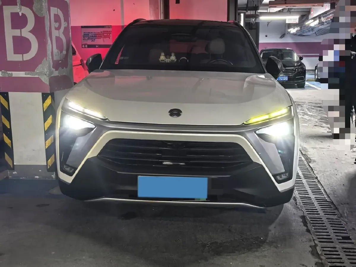 2022 NIO ES8 BEV 75KWH,autocango,china used car exporter,china ev exporter,chinese used car exporter,chinese used ev exporter