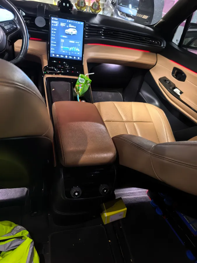 2022 NIO ES8 BEV 75KWH,autocango,china used car exporter,china ev exporter,chinese used car exporter,chinese used ev exporter