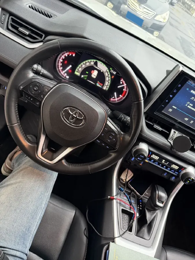 2020 Toyota RAV4 2.0L 171HP L4 CVT,autocango,china used car exporter,china ev exporter,chinese used car exporter,chinese used ev exporter