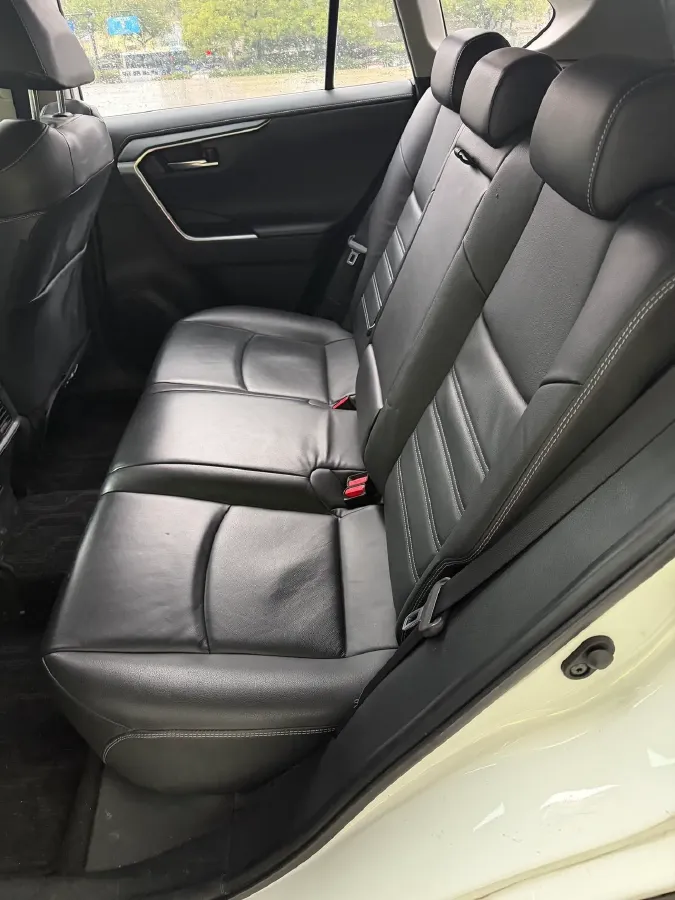 2020 Toyota RAV4 2.0L 171HP L4 CVT,autocango,china used car exporter,china ev exporter,chinese used car exporter,chinese used ev exporter