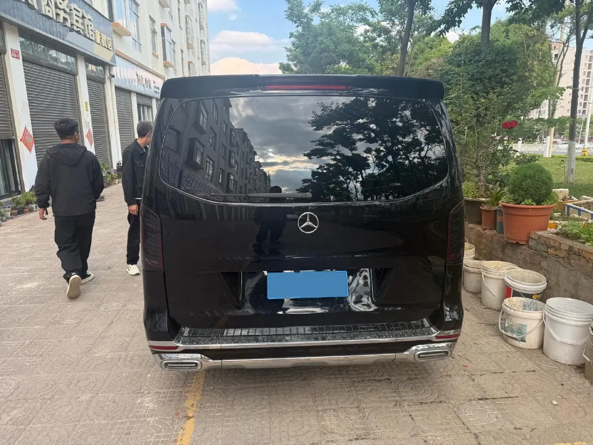 2021 Mercedes-Benz Vito 2.0T 211HP L4 9AT,autocango,china used car exporter,china ev exporter,chinese used car exporter,chinese used ev exporter