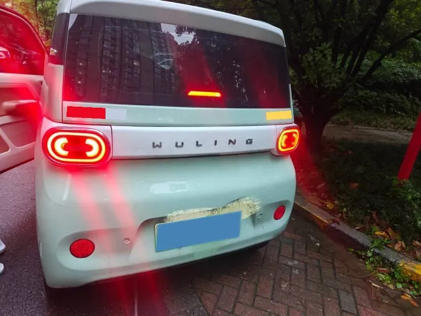 2024 WuLing HongGuang MINI EV BEV 17.3KWH,autocango,china used car exporter,china ev exporter,chinese used car exporter,chinese used ev exporter