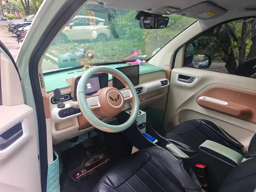 2024 WuLing HongGuang MINI EV BEV 17.3KWH,autocango,china used car exporter,china ev exporter,chinese used car exporter,chinese used ev exporter