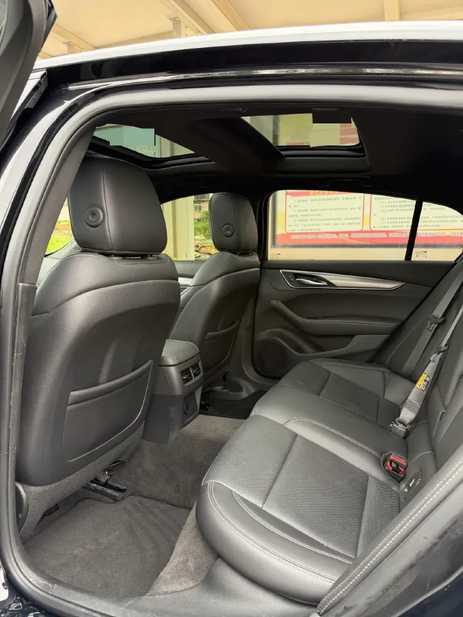 2024 Cadillac CT5 2.0T 237HP L4 10AT,autocango,china used car exporter,china ev exporter,chinese used car exporter,chinese used ev exporter