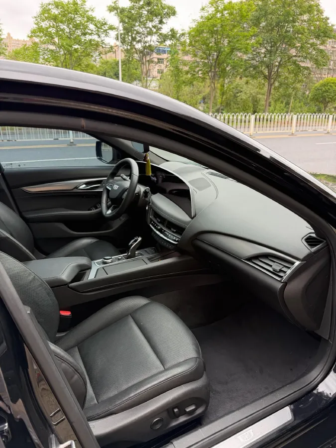 2024 Cadillac CT5 2.0T 237HP L4 10AT,autocango,china used car exporter,china ev exporter,chinese used car exporter,chinese used ev exporter