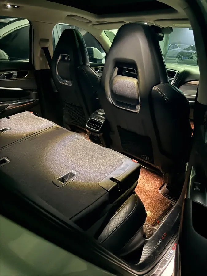 2017 Zotye SR9 2.0T 190HP L4 6DCT,autocango,china used car exporter,china ev exporter,chinese used car exporter,chinese used ev exporter