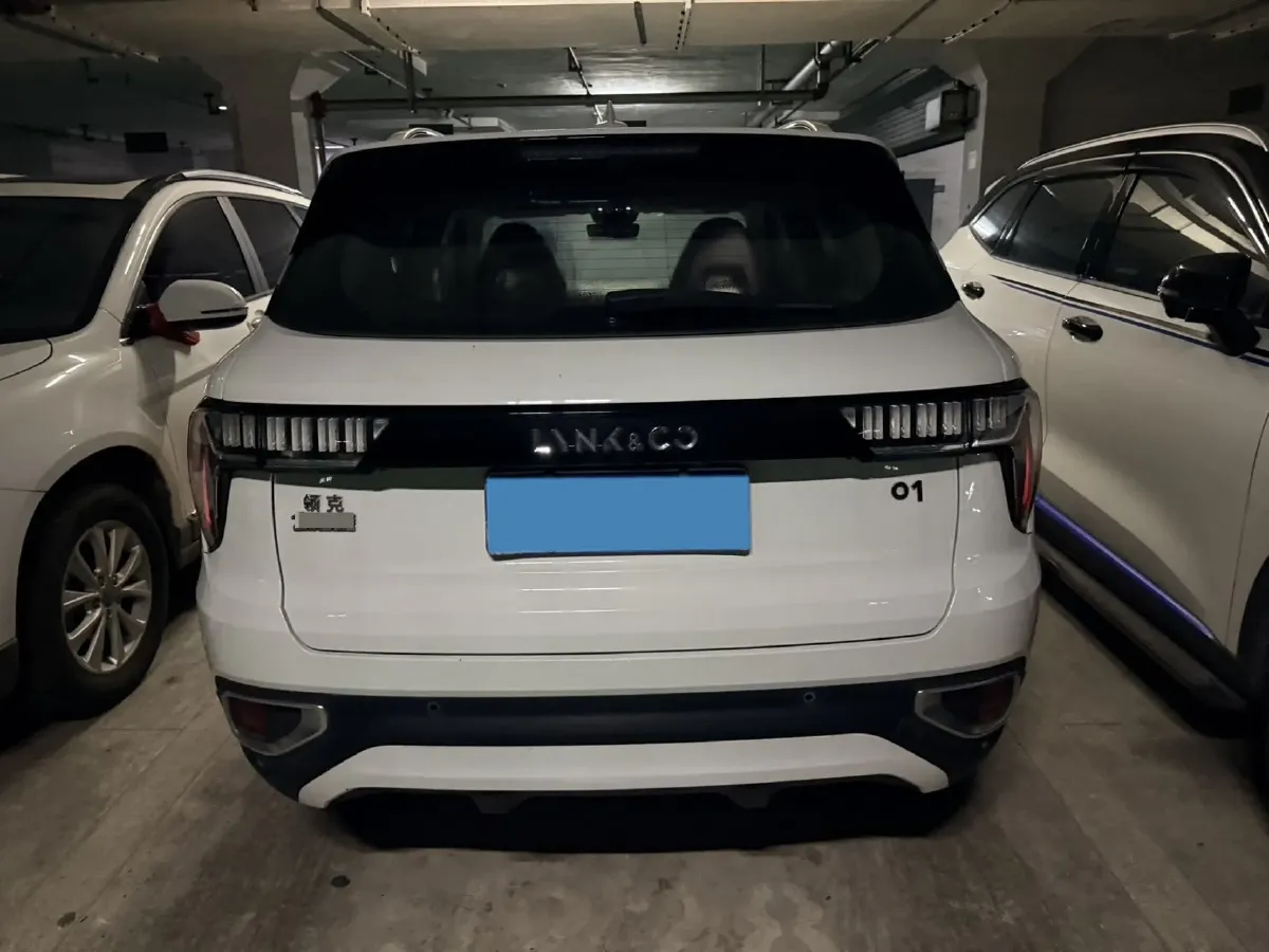 2017 Zotye SR9 2.0T 190HP L4 6DCT,autocango,china used car exporter,china ev exporter,chinese used car exporter,chinese used ev exporter