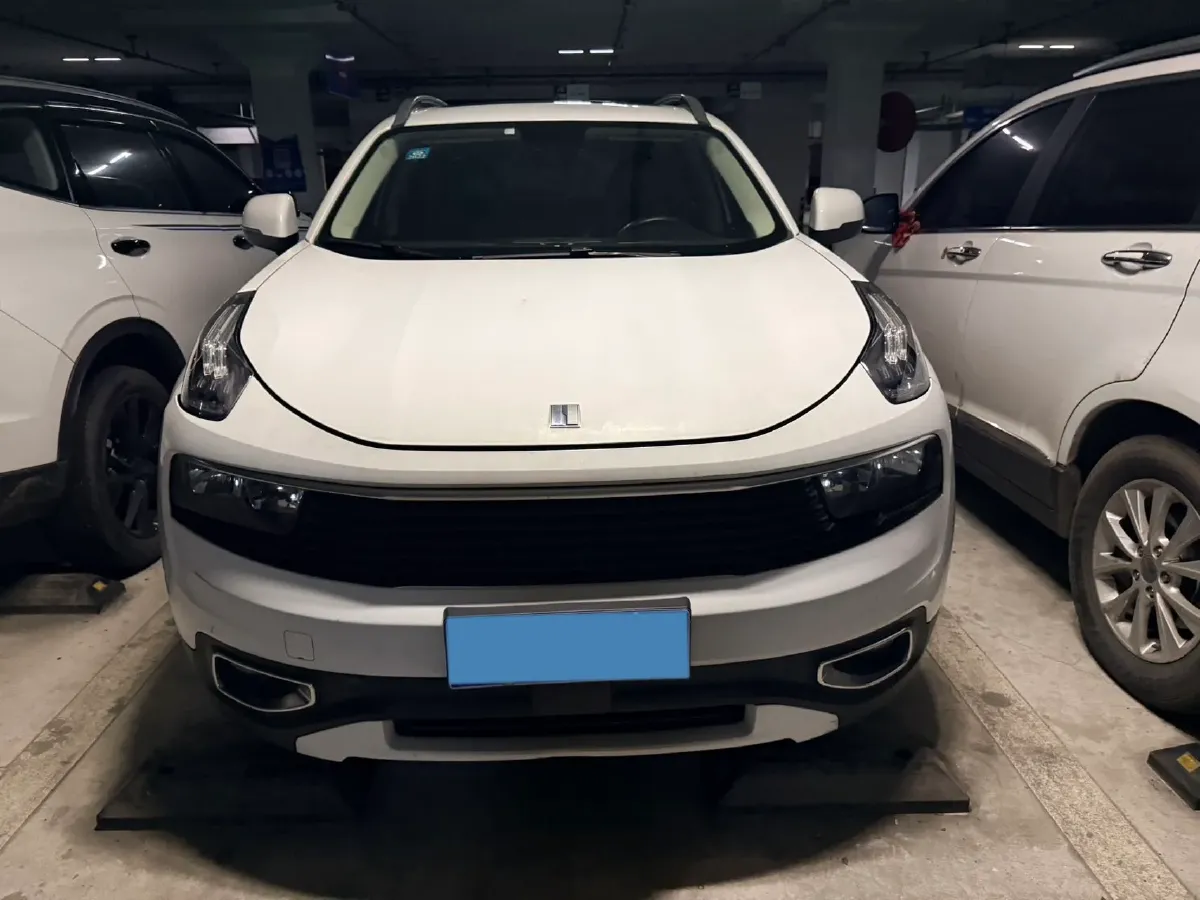 2017 Zotye SR9 2.0T 190HP L4 6DCT,autocango,china used car exporter,china ev exporter,chinese used car exporter,chinese used ev exporter