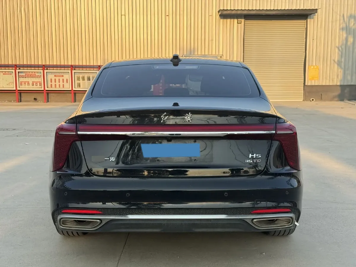 2024 HongQi H5 1.5T 169HP L4 7DCT,autocango,china used car exporter,china ev exporter,chinese used car exporter,chinese used ev exporter