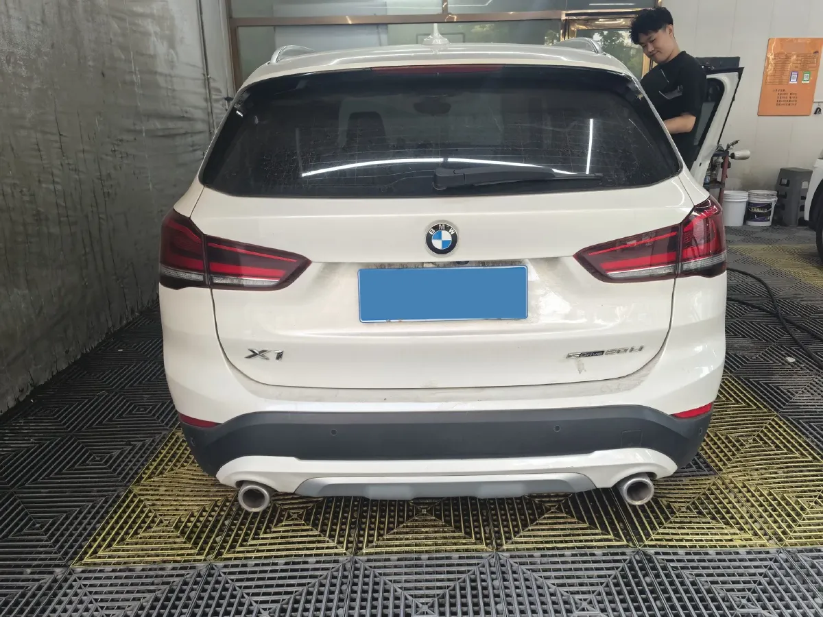 2020 BMW X1 1.5T 140HP L3 7DCT,autocango,china used car exporter,china ev exporter,chinese used car exporter,chinese used ev exporter