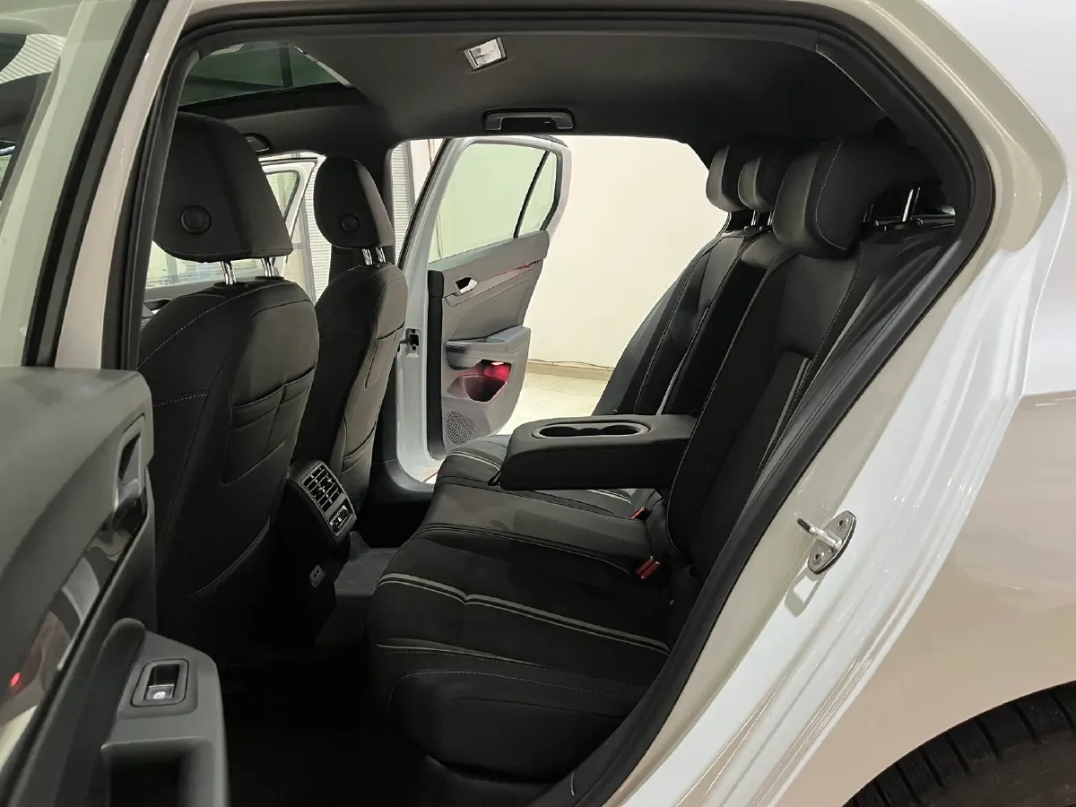 2021 Volkswagen Golf 1.4T 150HP L4 7DCT,autocango,china used car exporter,china ev exporter,chinese used car exporter,chinese used ev exporter