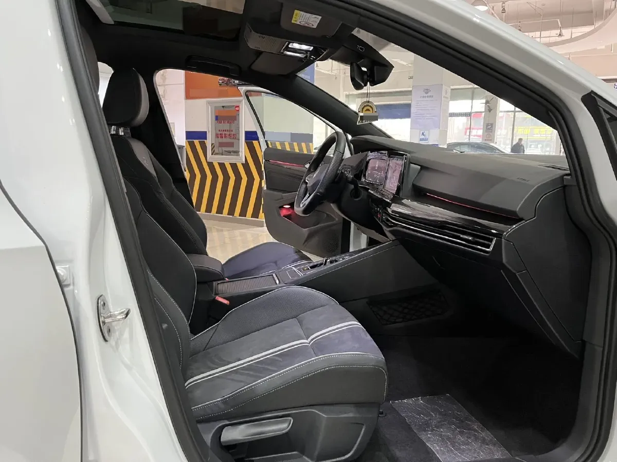 2021 Volkswagen Golf 1.4T 150HP L4 7DCT,autocango,china used car exporter,china ev exporter,chinese used car exporter,chinese used ev exporter
