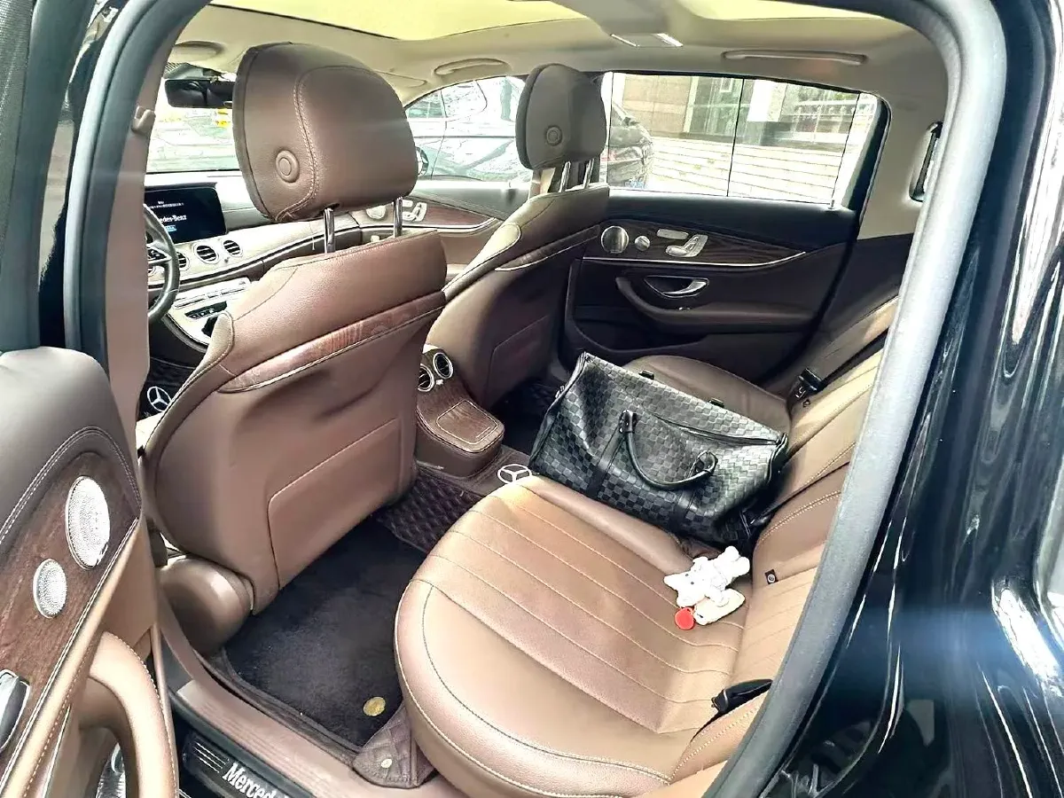 2023 Mercedes-Benz E Class 2.0T 258HP L4 9AT,autocango,china used car exporter,china ev exporter,chinese used car exporter,chinese used ev exporter