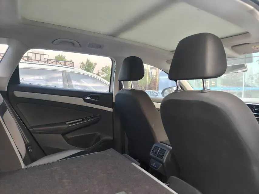 2023 Jetta VS7 1.4T 150HP L4 6AT,autocango,china used car exporter,china ev exporter,chinese used car exporter,chinese used ev exporter