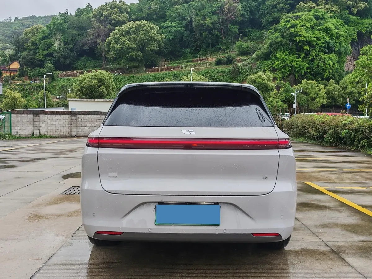2024 Li L6 Range Extended 154HP L4 REEV 36.8KWH,autocango,china used car exporter,china ev exporter,chinese used car exporter,chinese used ev exporter