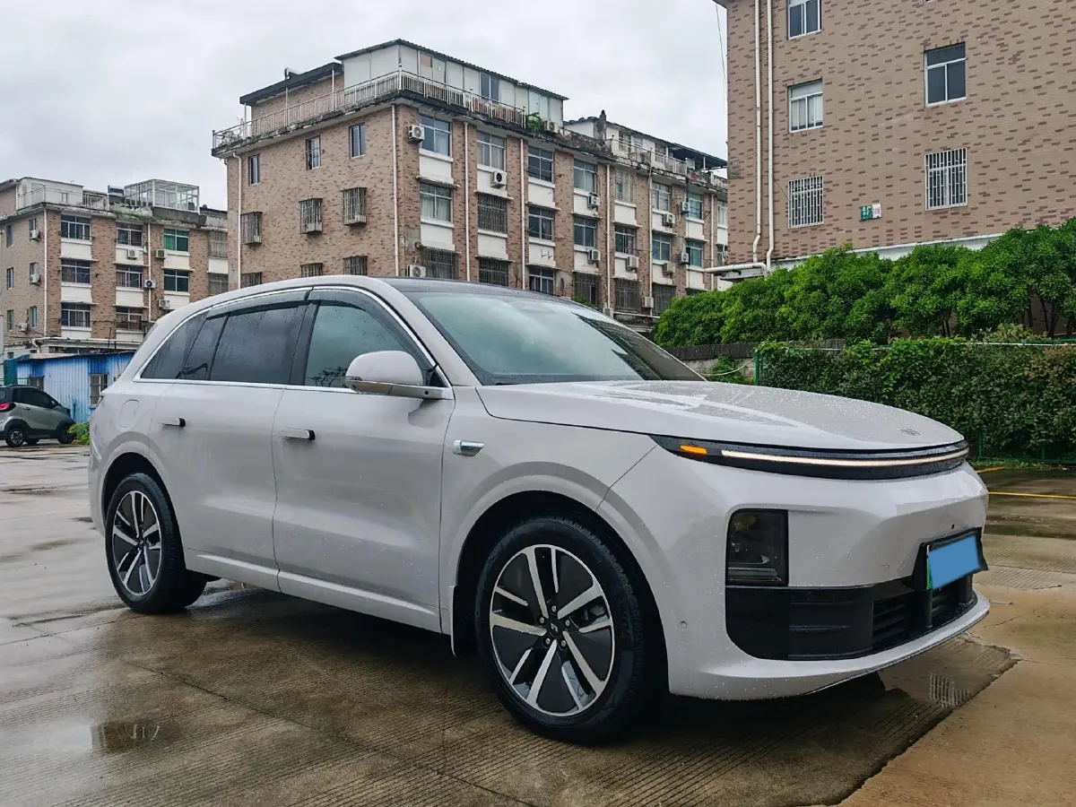 2024 Li L6 Range Extended 154HP L4 REEV 36.8KWH,autocango,china used car exporter,china ev exporter,chinese used car exporter,chinese used ev exporter