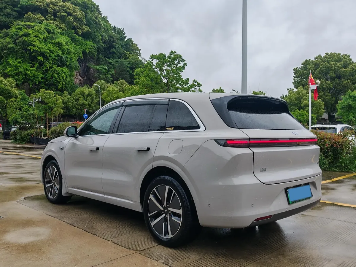 2024 Li L6 Range Extended 154HP L4 REEV 36.8KWH,autocango,china used car exporter,china ev exporter,chinese used car exporter,chinese used ev exporter
