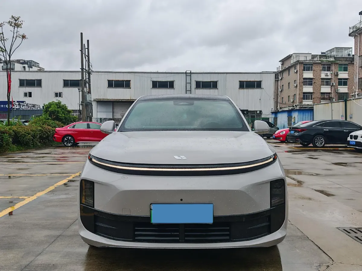 2024 Li L6 Range Extended 154HP L4 REEV 36.8KWH,autocango,china used car exporter,china ev exporter,chinese used car exporter,chinese used ev exporter