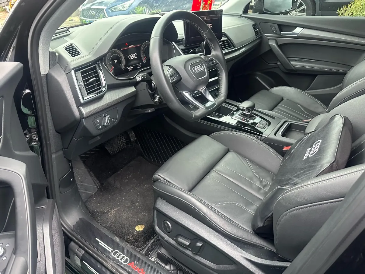 2022 Audi Q5L 2.0T 190HP L4 7DCT,autocango,china used car exporter,china ev exporter,chinese used car exporter,chinese used ev exporter