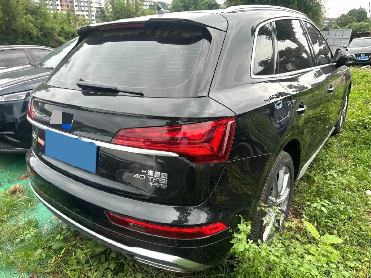 2022 Audi Q5L 2.0T 190HP L4 7DCT,autocango,china used car exporter,china ev exporter,chinese used car exporter,chinese used ev exporter