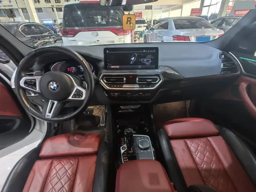 2022 BMW 3.0T 333HP L6 8AT,autocango,china used car exporter,china ev exporter,chinese used car exporter,chinese used ev exporter