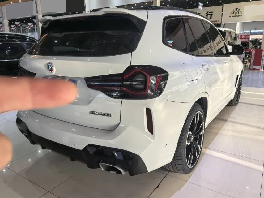 2022 BMW 3.0T 333HP L6 8AT,autocango,china used car exporter,china ev exporter,chinese used car exporter,chinese used ev exporter