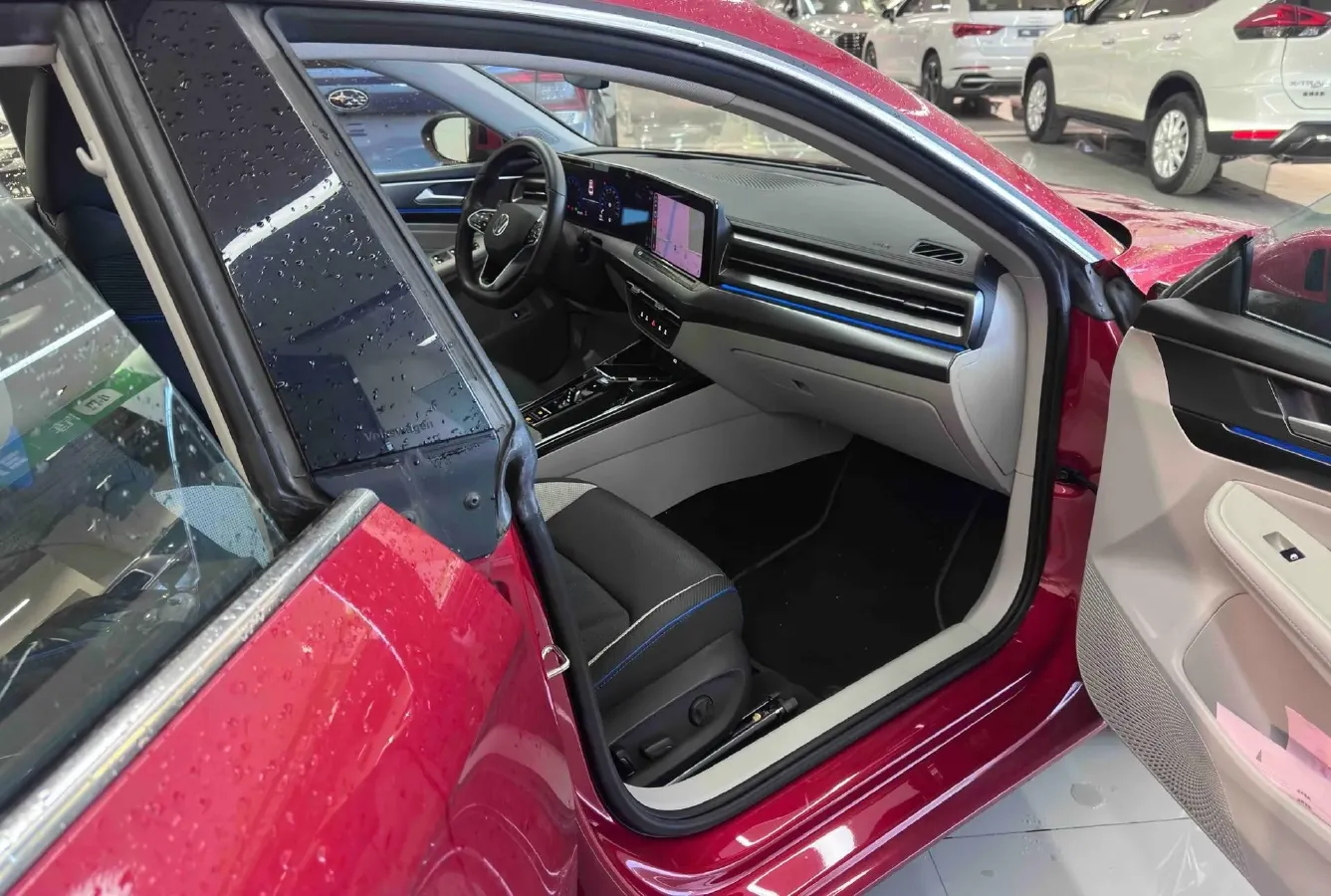 2022 Skoda Superb 2.0T 186HP L4 7DCT,autocango,china used car exporter,china ev exporter,chinese used car exporter,chinese used ev exporter