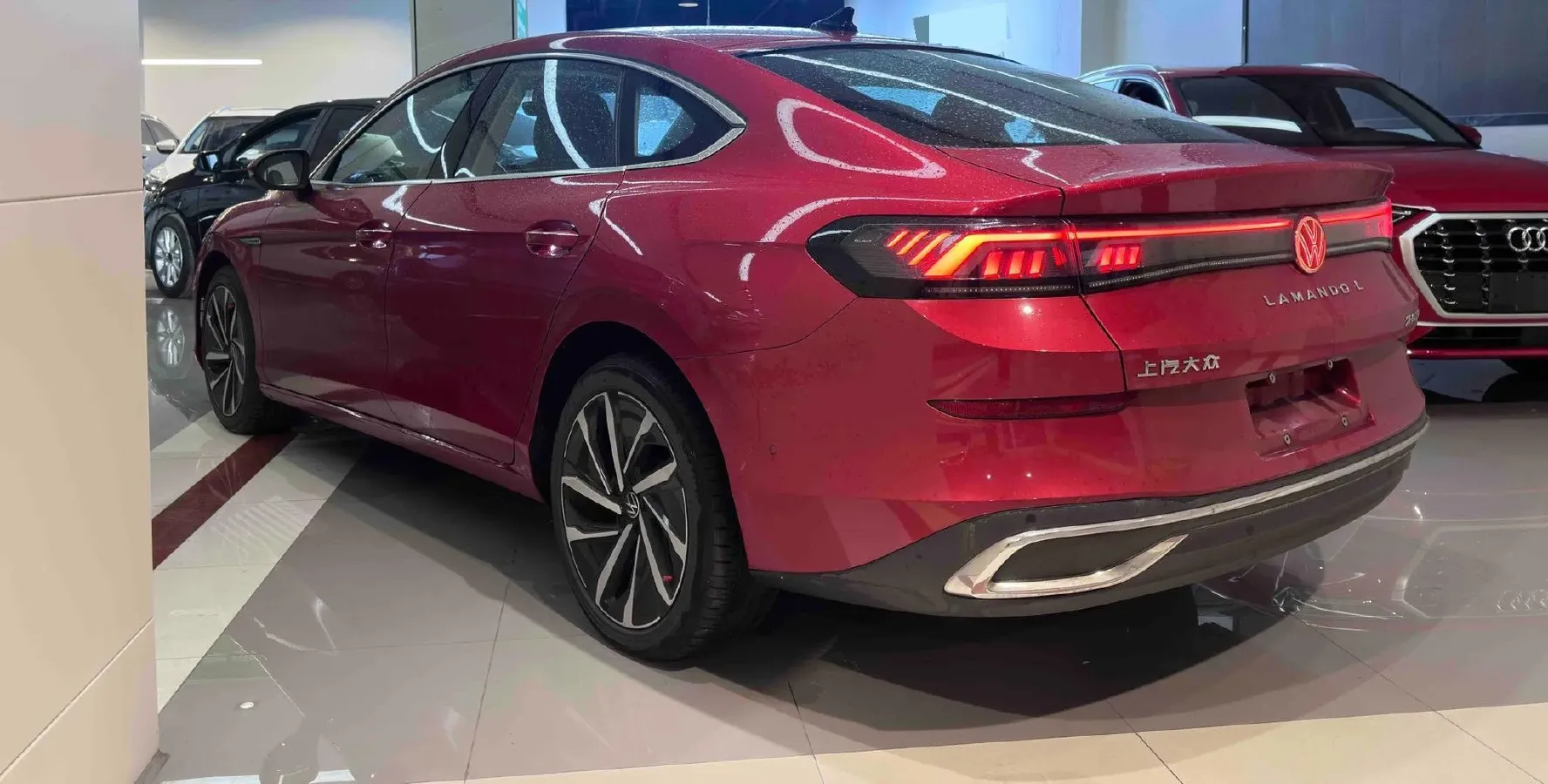 2022 Skoda Superb 2.0T 186HP L4 7DCT,autocango,china used car exporter,china ev exporter,chinese used car exporter,chinese used ev exporter