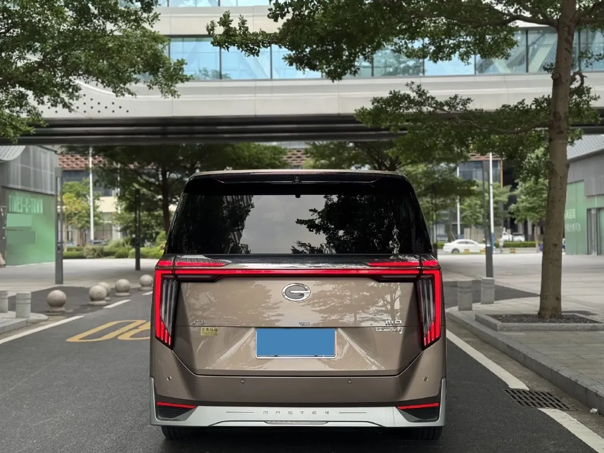 2023 GAC Trumpchi M8 2.0T 190HP L4 E-CVT Hybrid,autocango,china used car exporter,china ev exporter,chinese used car exporter,chinese used ev exporter