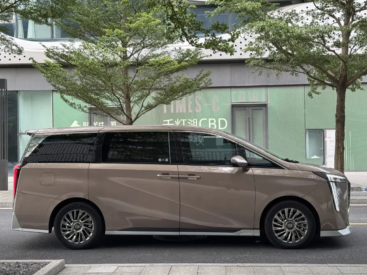 2023 GAC Trumpchi M8 2.0T 190HP L4 E-CVT Hybrid,autocango,china used car exporter,china ev exporter,chinese used car exporter,chinese used ev exporter